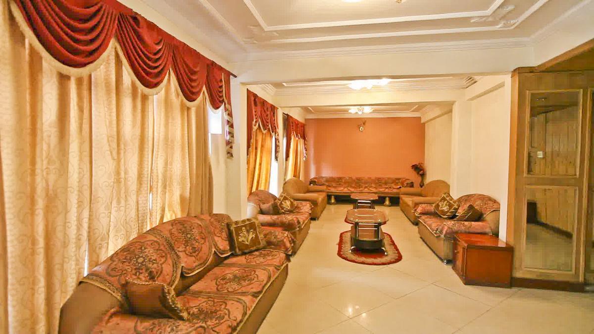 Ankit Palace Manāli Exterior foto